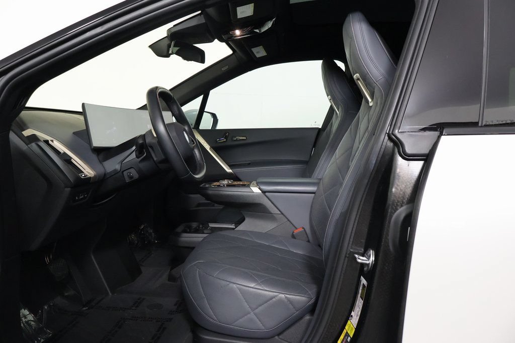 Used 2023 BMW iX M60 w/ Executive Package AWD/4WD image 10