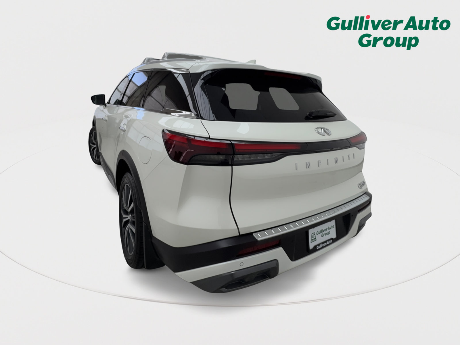 Used 2023 INFINITI QX60 Sensory w/ Vision Package FWD image 5