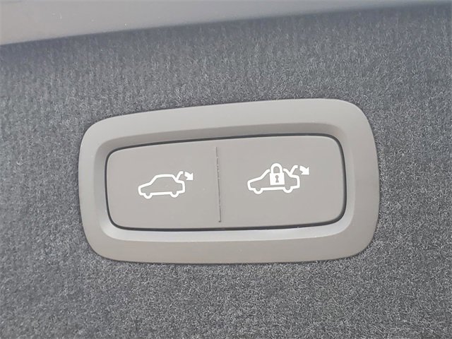 New 2025 Polestar Polestar 3 LONG RANGE DUAL MOTOR image 8