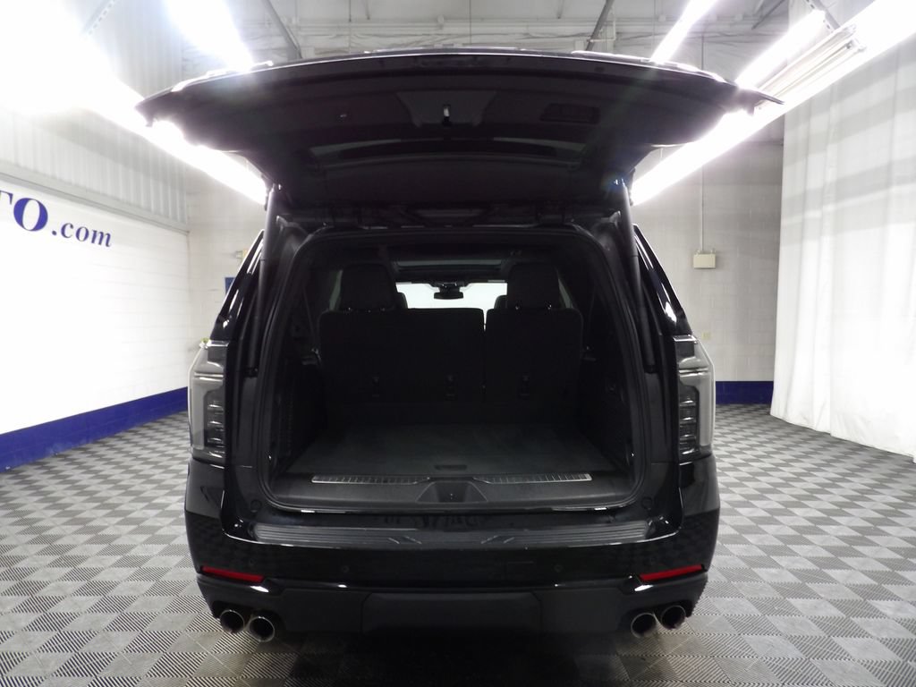 Used 2026 Chevrolet Suburban RST w/ Comfort Package AWD/4WD image 44