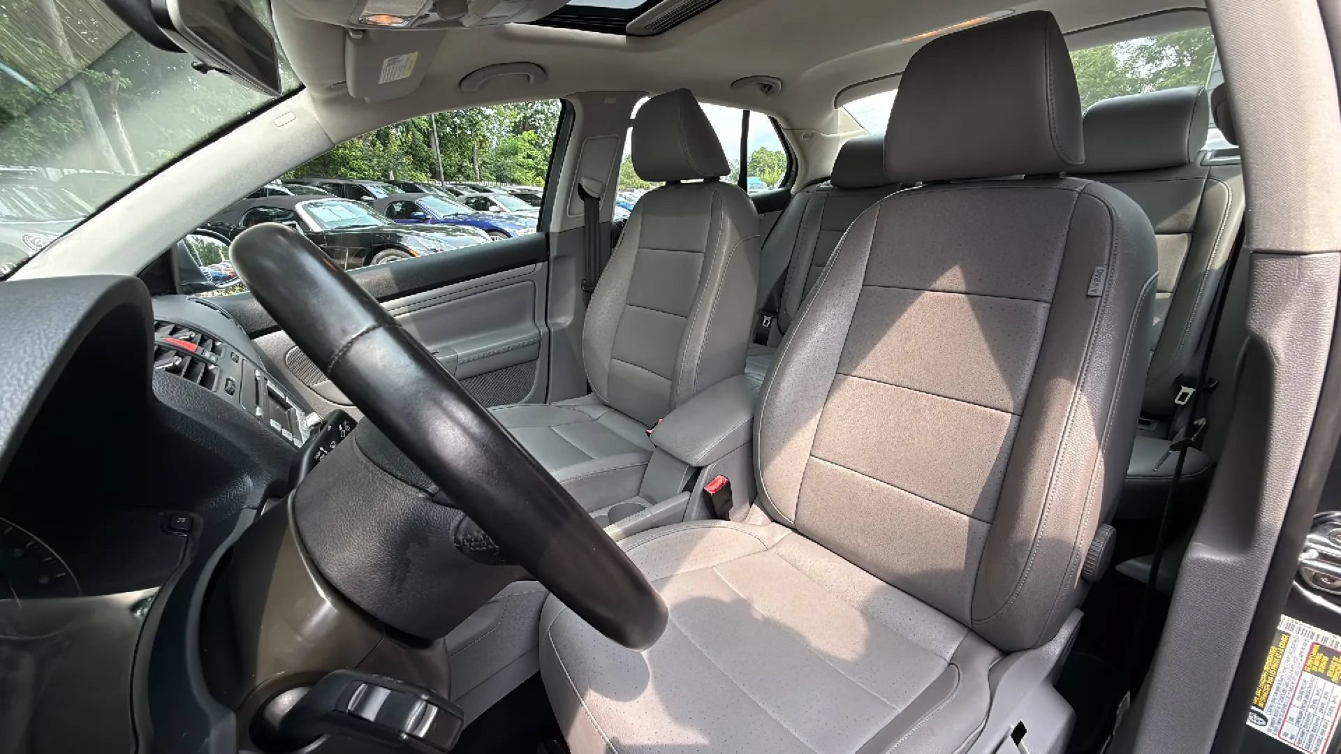 Used 2009 Volkswagen Jetta SE FWD image 35