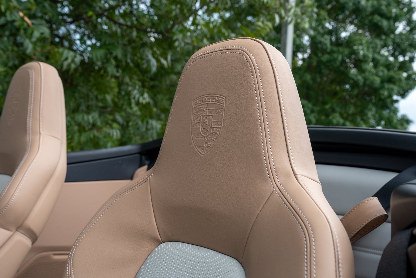 Certified 2025 Porsche 911 Turbo S AWD/4WD image 33