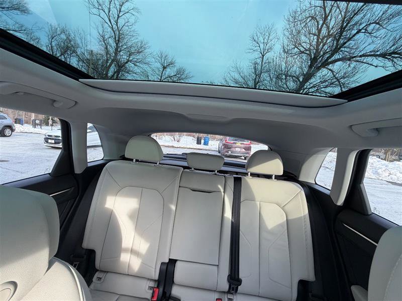 Used 2022 Audi Q3 2.0T Premium w/ Convenience Package image 27