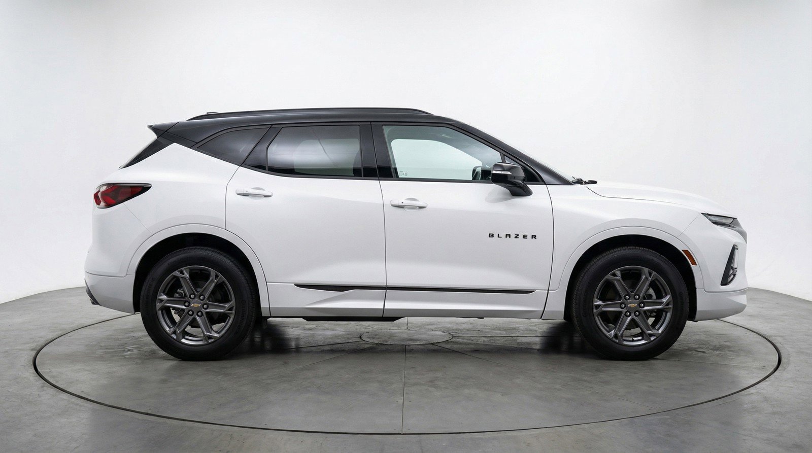 Used 2025 Chevrolet Blazer LT image 11