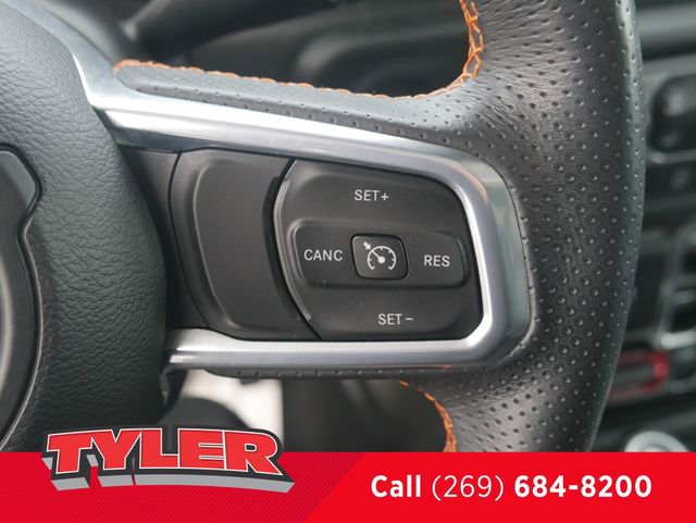 Certified 2022 Jeep Gladiator Mojave w/ Cold Weather Group image 28