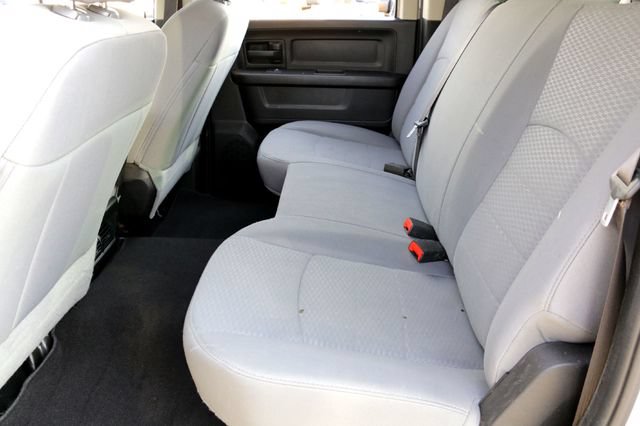 Used 2019 RAM 1500 Express RWD image 26