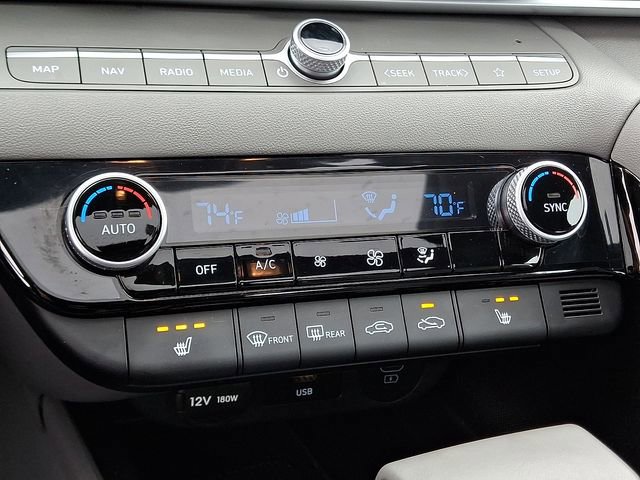 Used 2024 Hyundai Elantra SEL w/ Convenience Package image 16