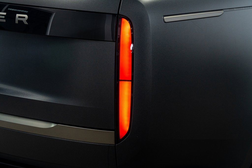 Used 2024 Land Rover Range Rover SE image 27