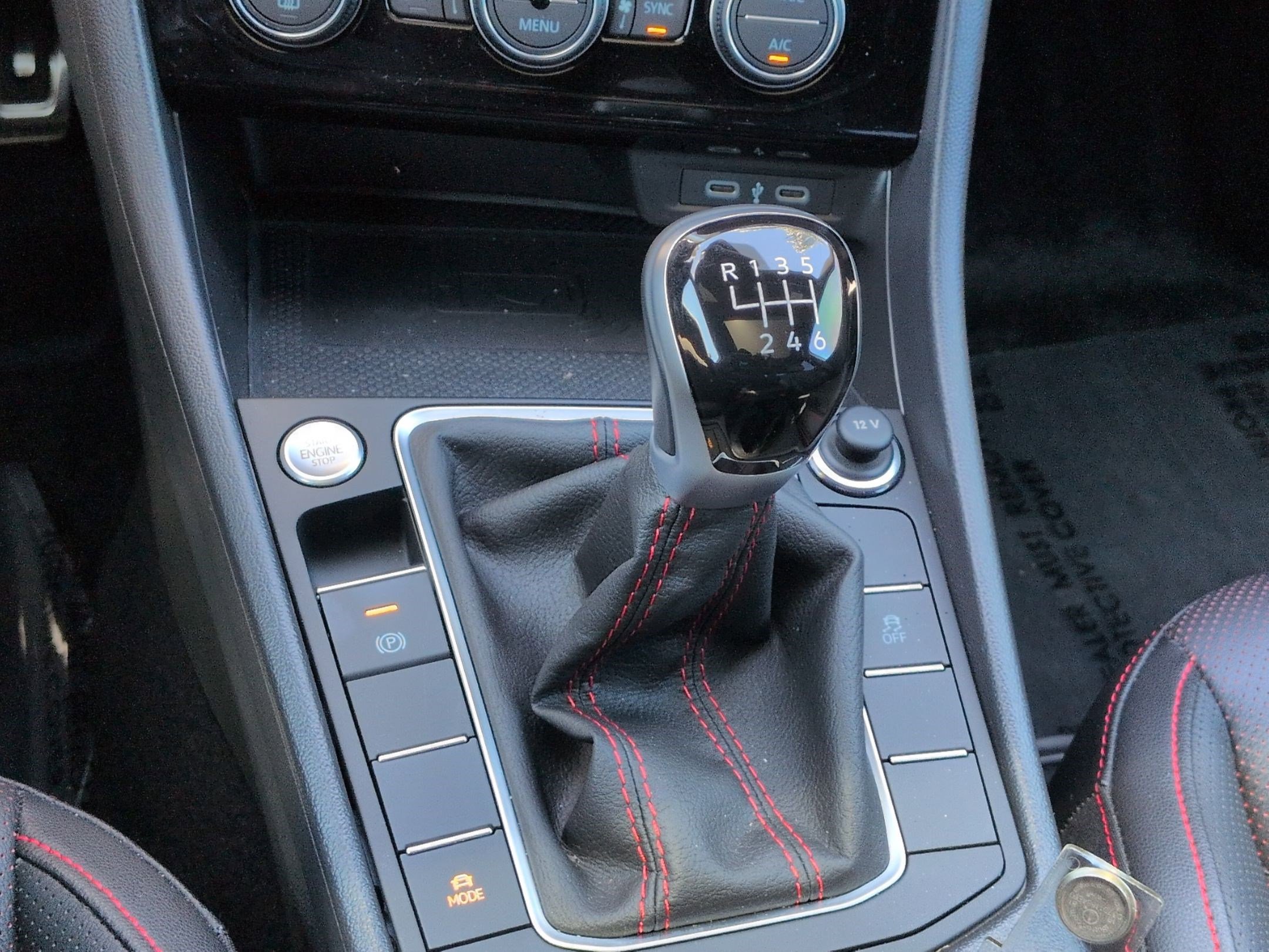 Used 2024 Volkswagen Jetta GLI Autobahn w/ GLI Black Package image 25