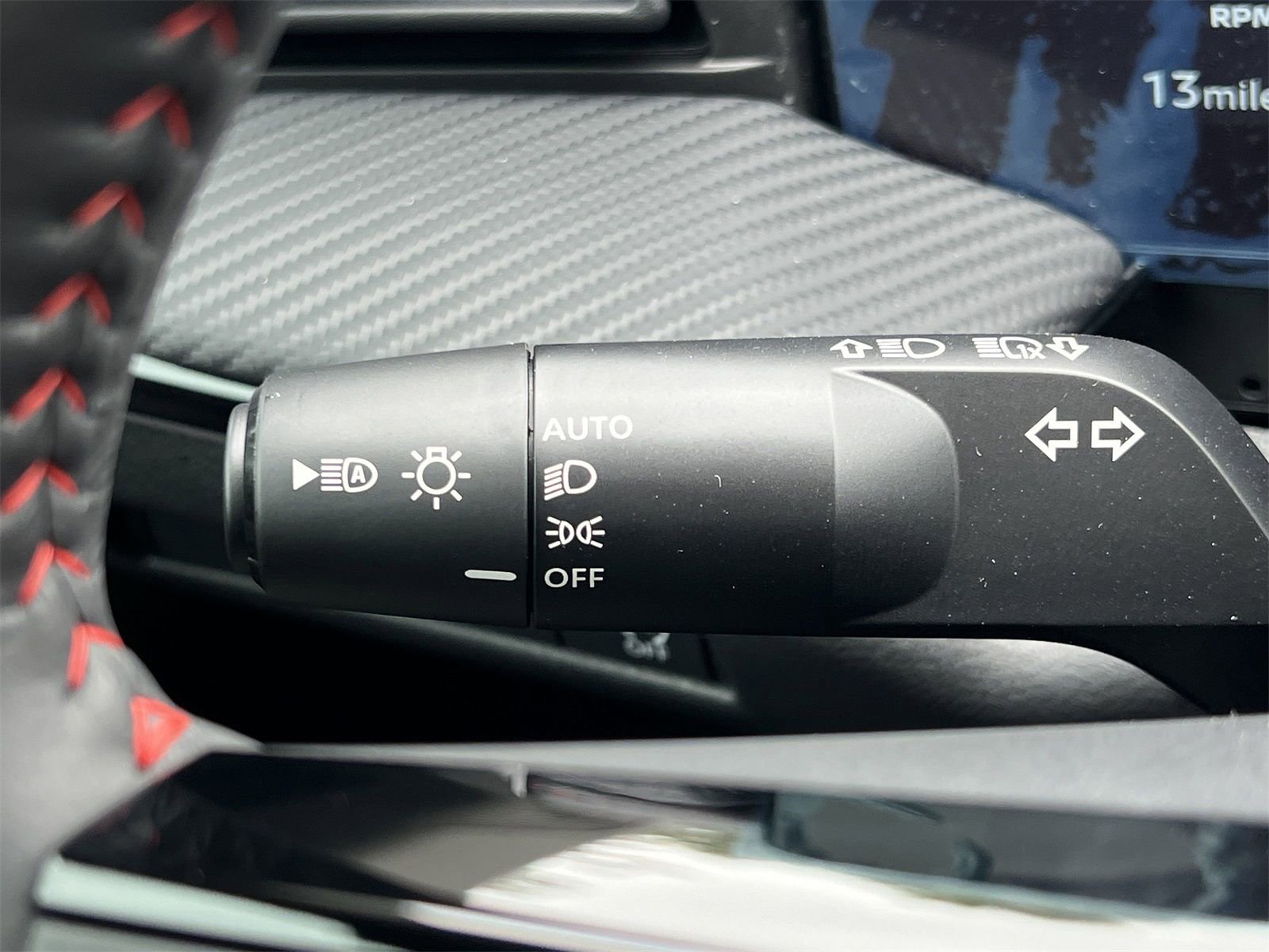 New 2025 Nissan Kicks SR w/ SR Premium Package image 12