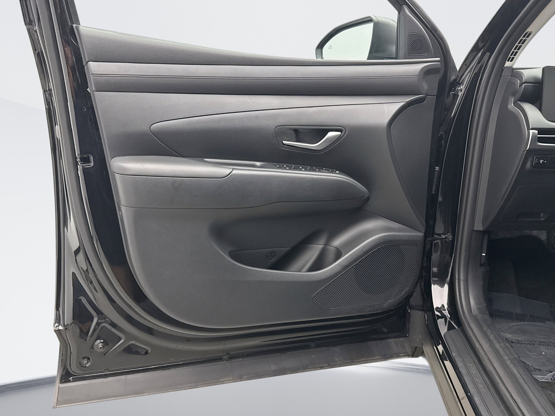 Used 2025 Hyundai Tucson SE image 9