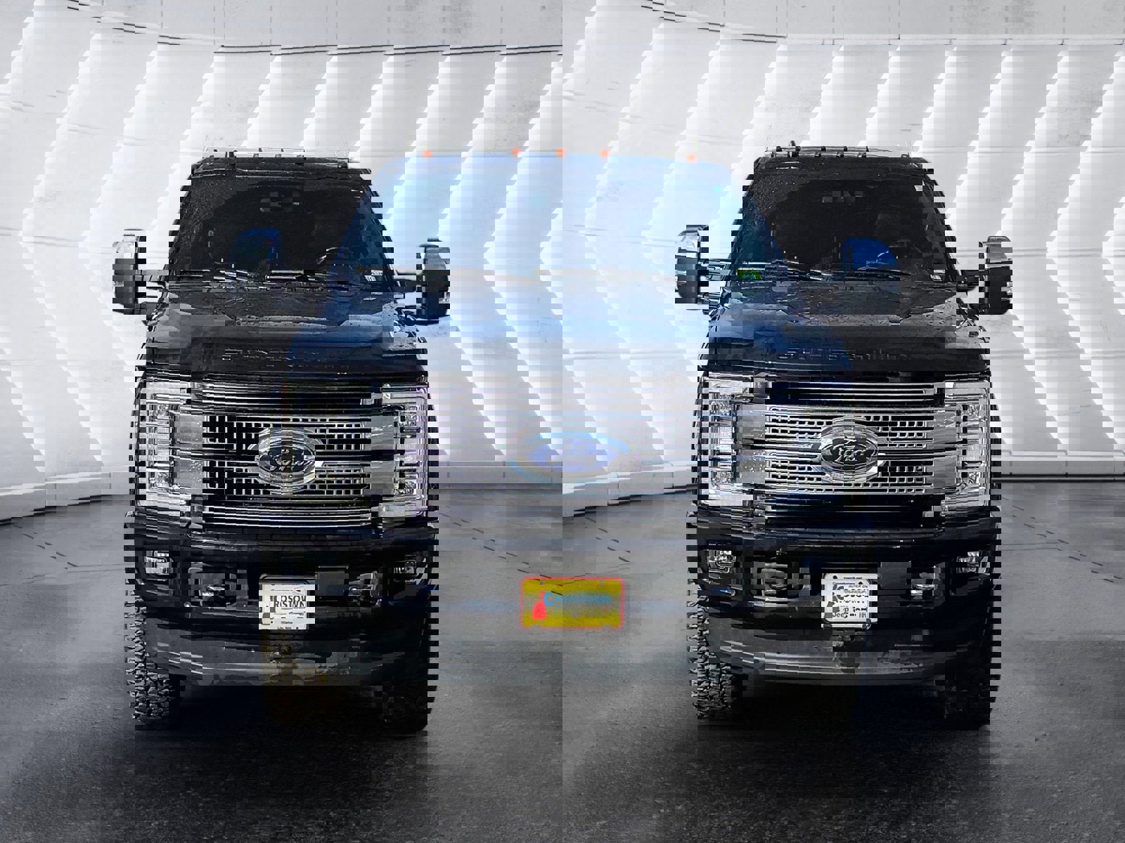 Used 2019 Ford F350 Platinum w/ Platinum Ultimate Package image 9