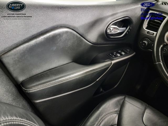 Used 2020 Jeep Cherokee Limited AWD/4WD image 32