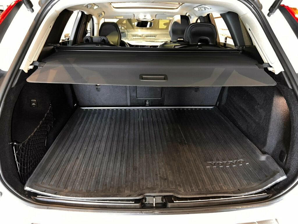 Used 2023 Volvo XC60 B5 Ultimate AWD/4WD image 27