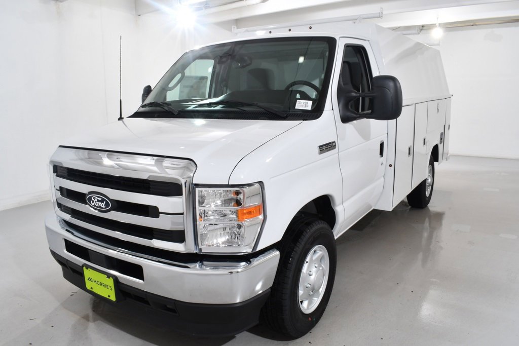 New 2026 Ford E-350 and Econoline 350 Super Duty w/ Power Equipment Group image 2