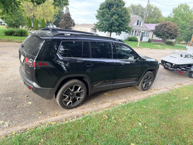 Used 2026 Jeep Cherokee Overland AWD/4WD image 1