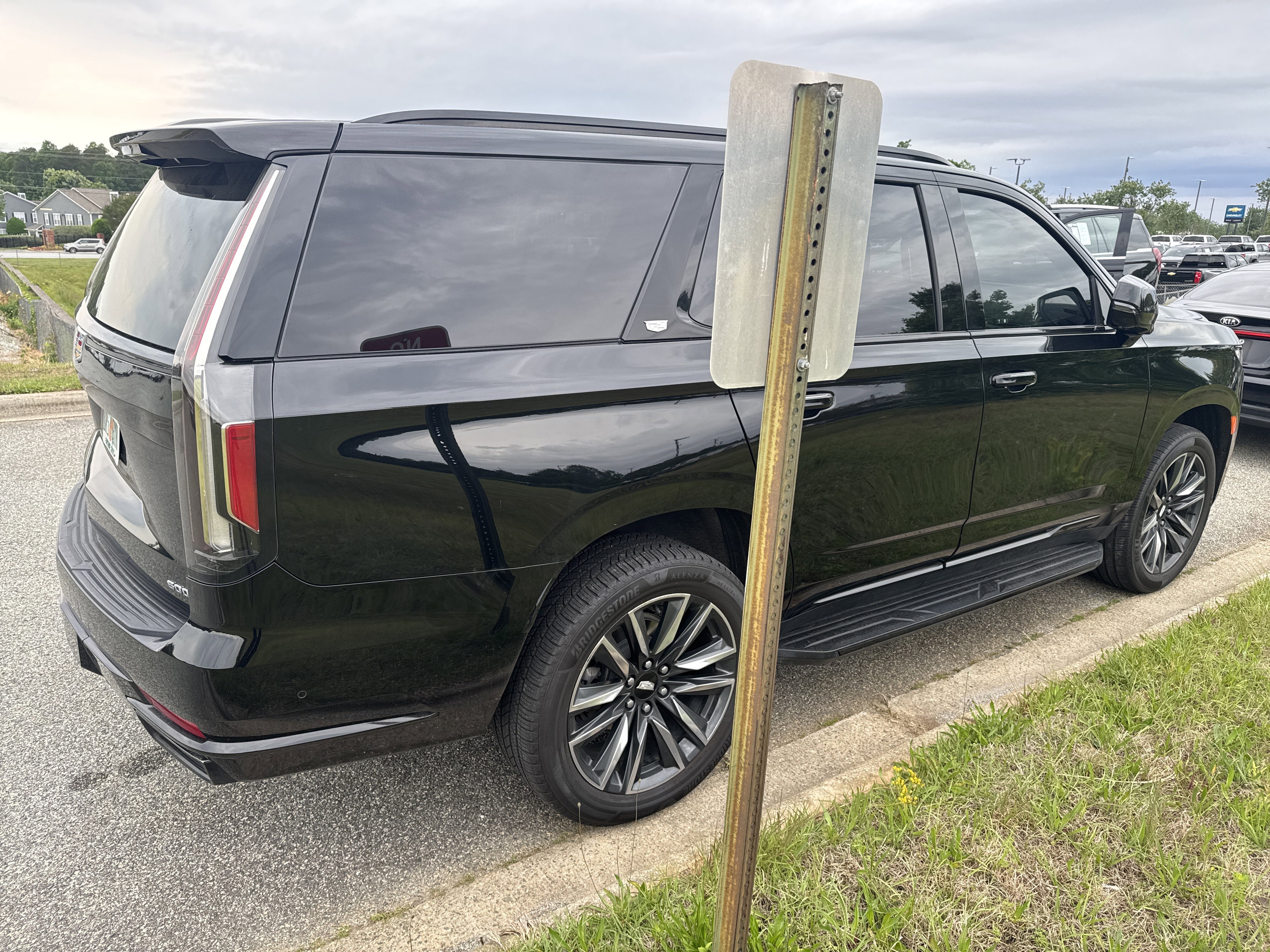 Used 2024 Cadillac Escalade Sport RWD image 10
