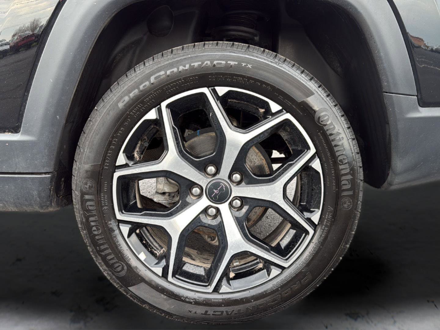 Used 2025 Jeep Compass Limited image 17