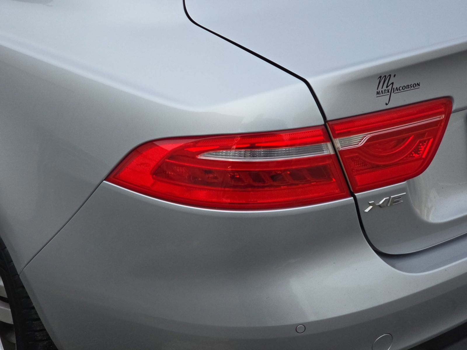 Used 2018 Jaguar XE Prestige image 39