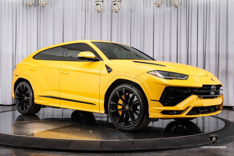 Used 2023 Lamborghini Urus S image 22