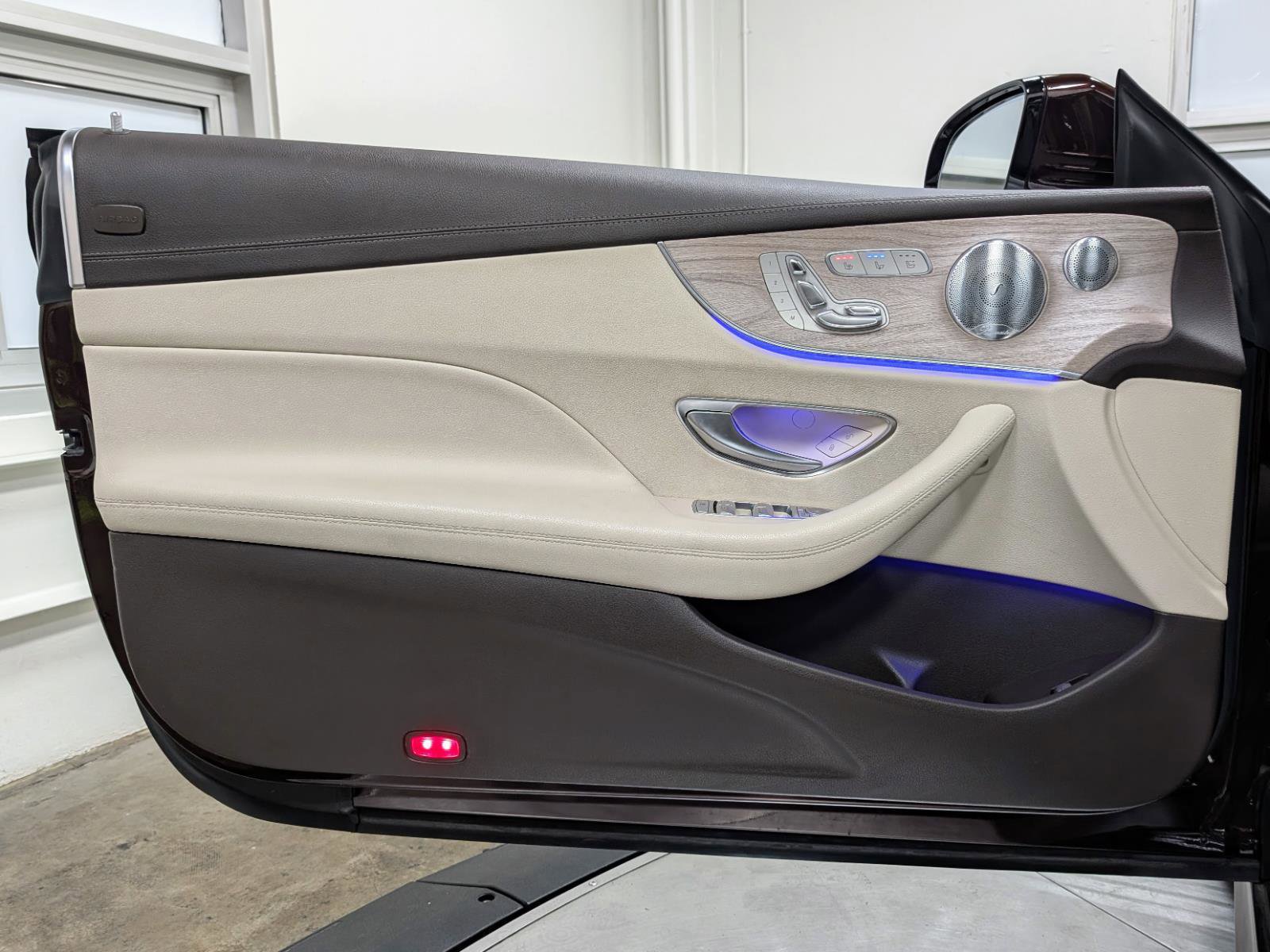 Used 2019 Mercedes-Benz E 450 Cabriolet image 21