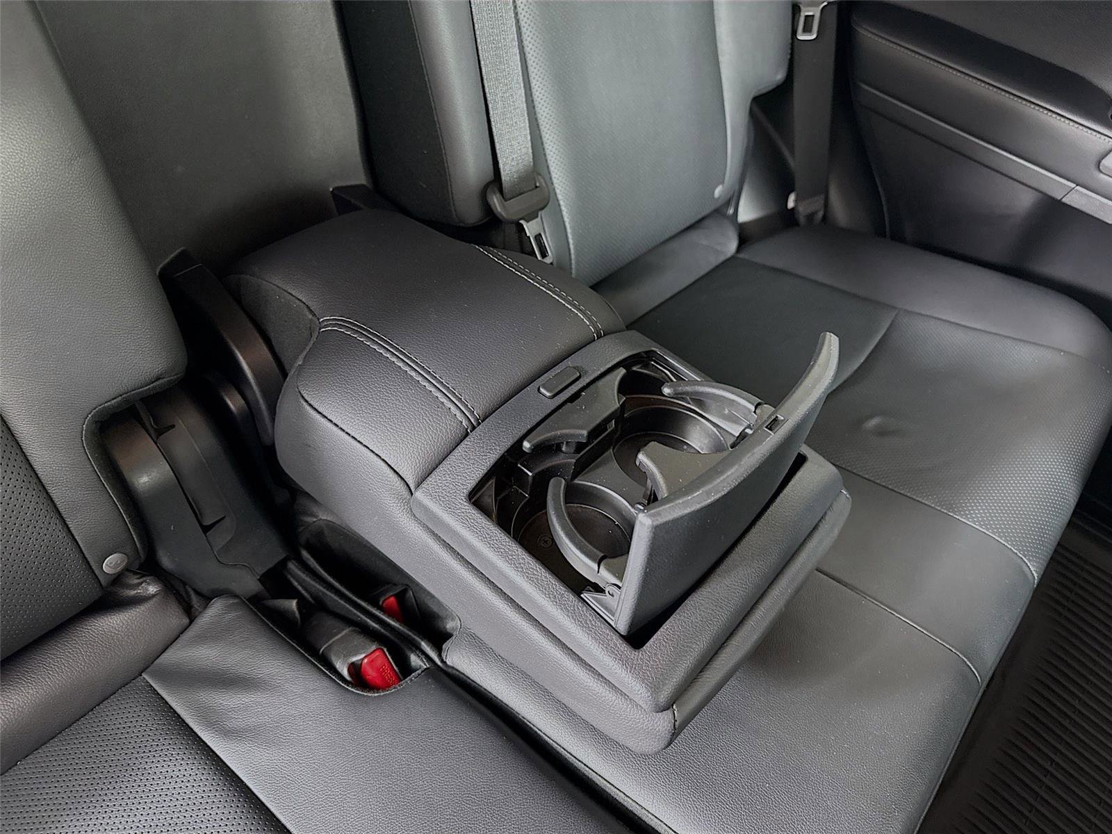 Used 2022 Toyota 4Runner Limited image 59