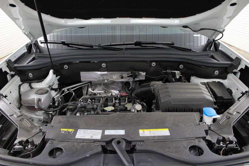 Used 2024 Volkswagen Atlas SE w/ Black Wheel Package FWD image 42