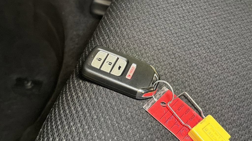 Used 2018 Honda HR-V EX image 33