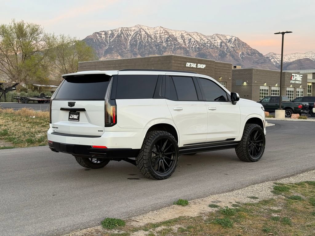 Used 2026 Cadillac Escalade Platinum Sport w/ LPO, ONYX Package image 9