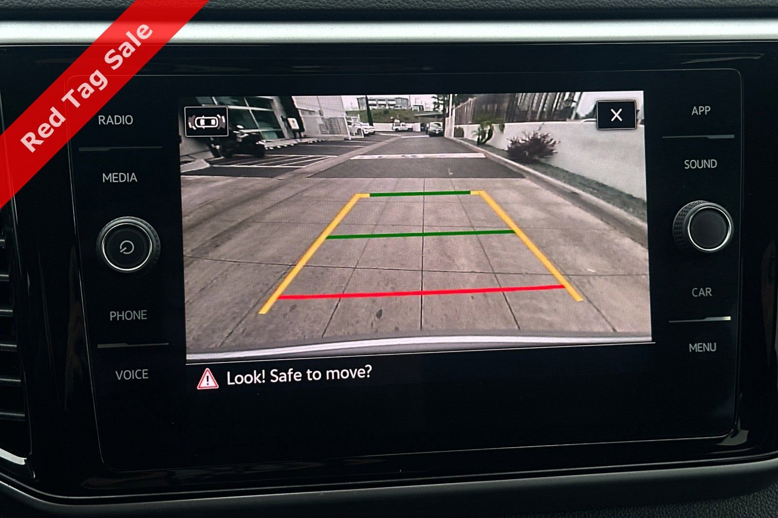 Used 2023 Volkswagen Atlas Cross Sport SE image 19