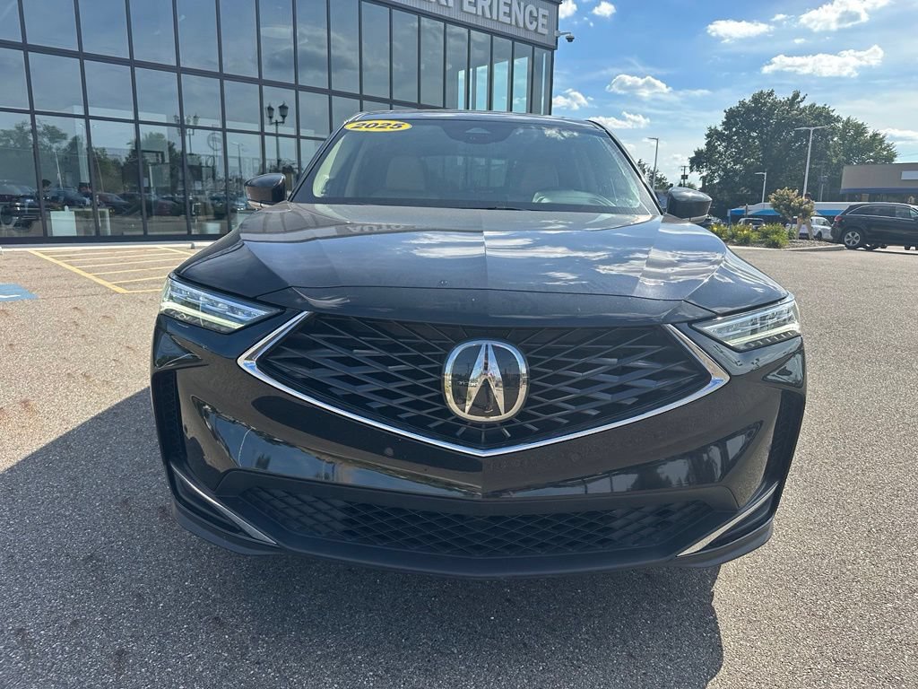 Used 2025 Acura MDX w/ Technology Package AWD/4WD image 2