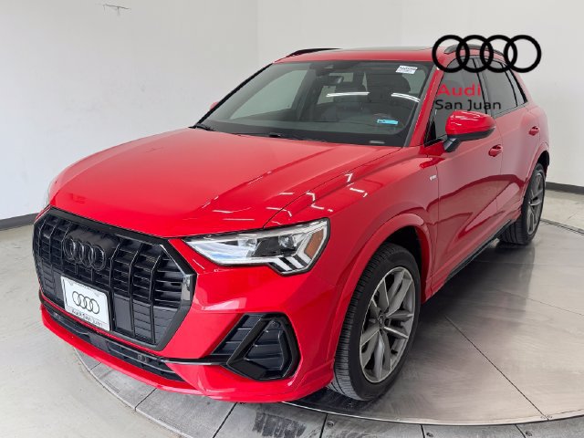 Used 2025 Audi Q3 2.0T Premium w/ Black Optic Sport Package AWD/4WD image 3
