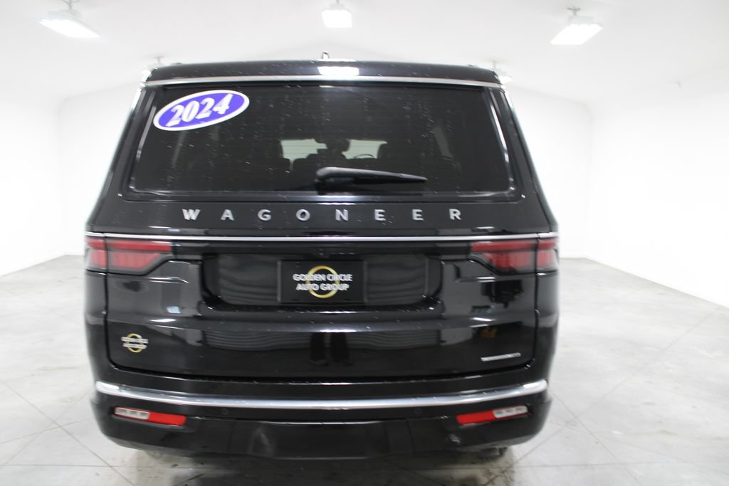 Used 2024 Jeep Wagoneer Series II w/ Flexible Seating Group AWD/4WD image 7