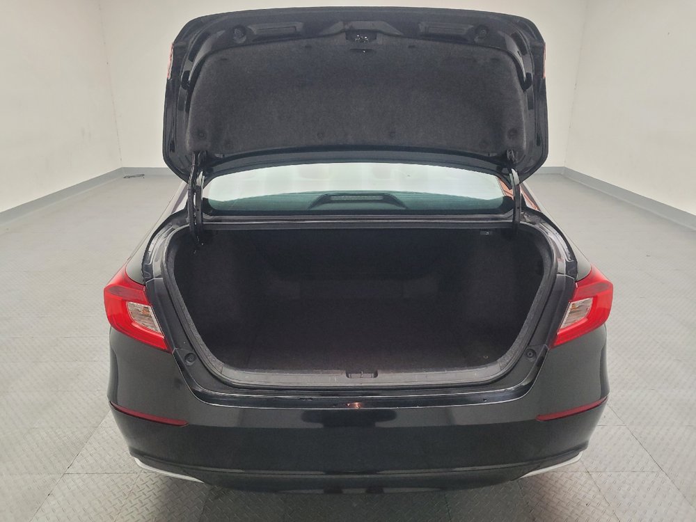 Used 2018 Honda Accord LX image 29