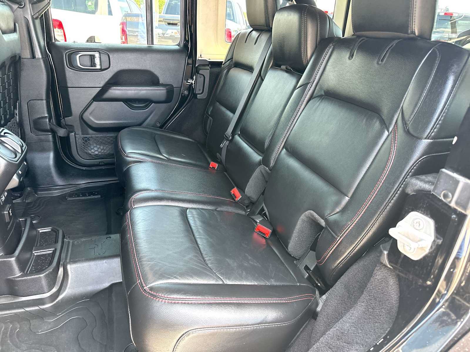 Used 2021 Jeep Wrangler Unlimited Rubicon AWD/4WD image 23