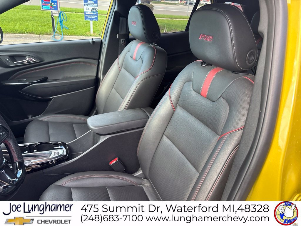 Certified 2025 Chevrolet Trax RS w/ Driver Confidence Package FWD image 14
