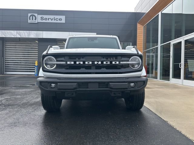 Used 2021 Ford Bronco Outer Banks image 2