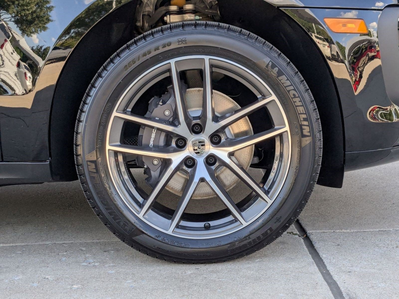 Certified 2026 Porsche Macan AWD/4WD image 29