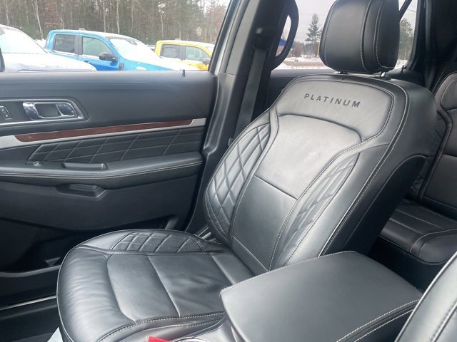 Used 2018 Ford Explorer Platinum image 46