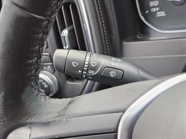 Used 2020 GMC Sierra 1500 SLE w/ SLE Value Package image 25