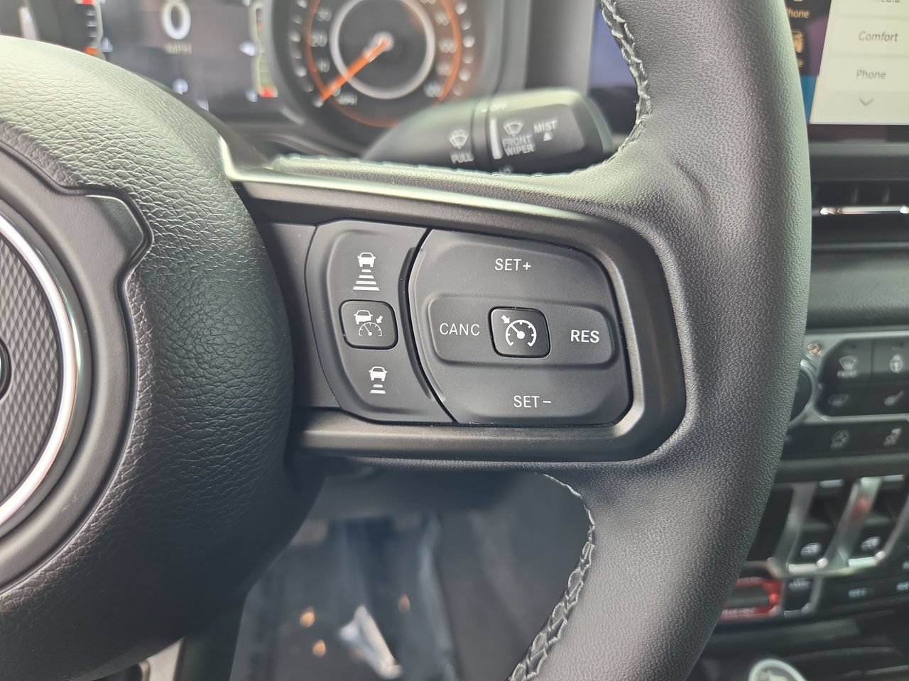 Certified 2025 Jeep Wrangler Sport AWD/4WD image 28