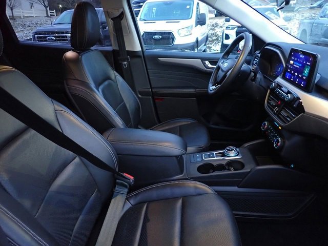 Certified 2022 Ford Escape SEL w/ Technology Package image 10