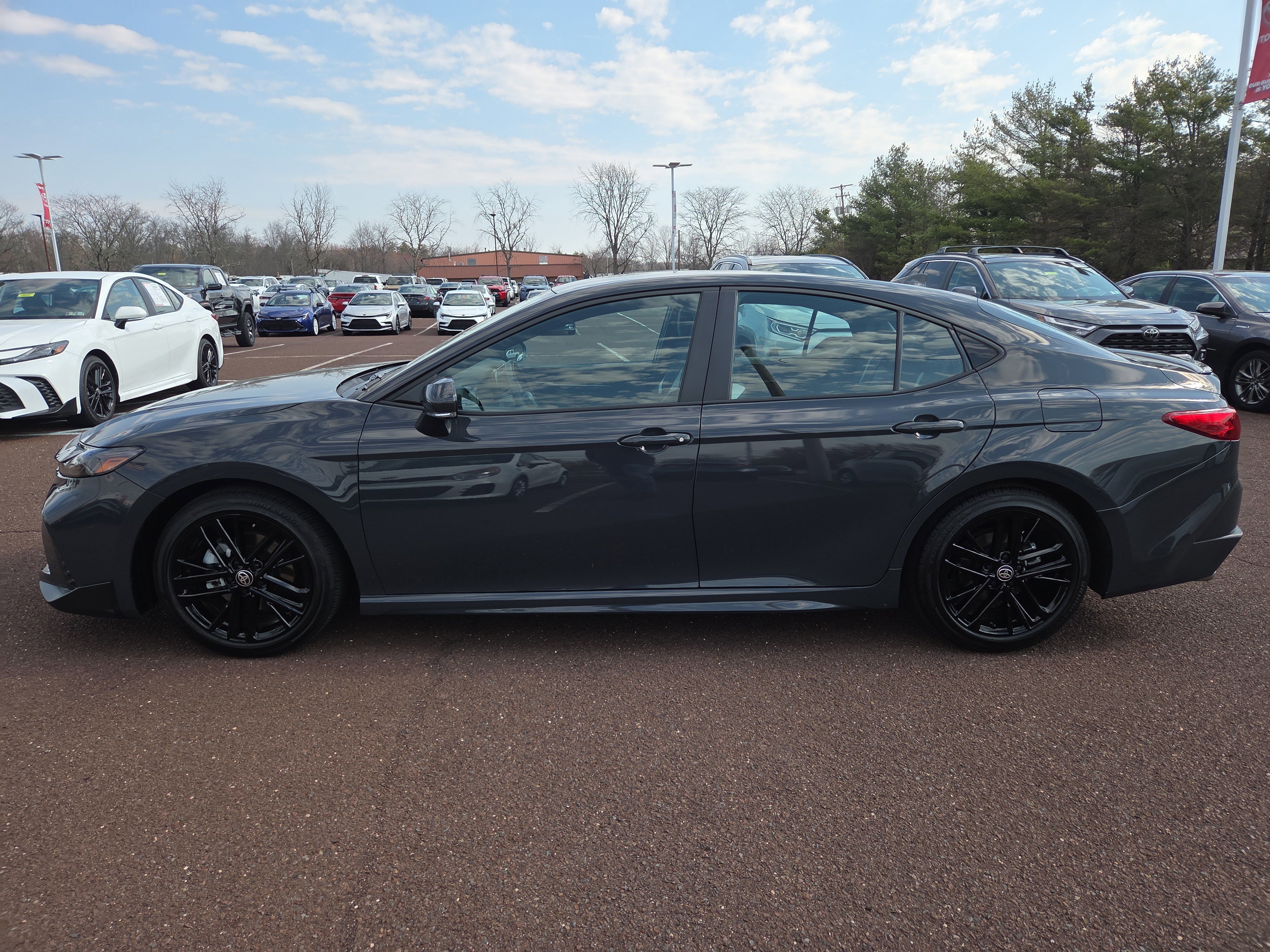 Certified 2025 Toyota Camry SE FWD image 6