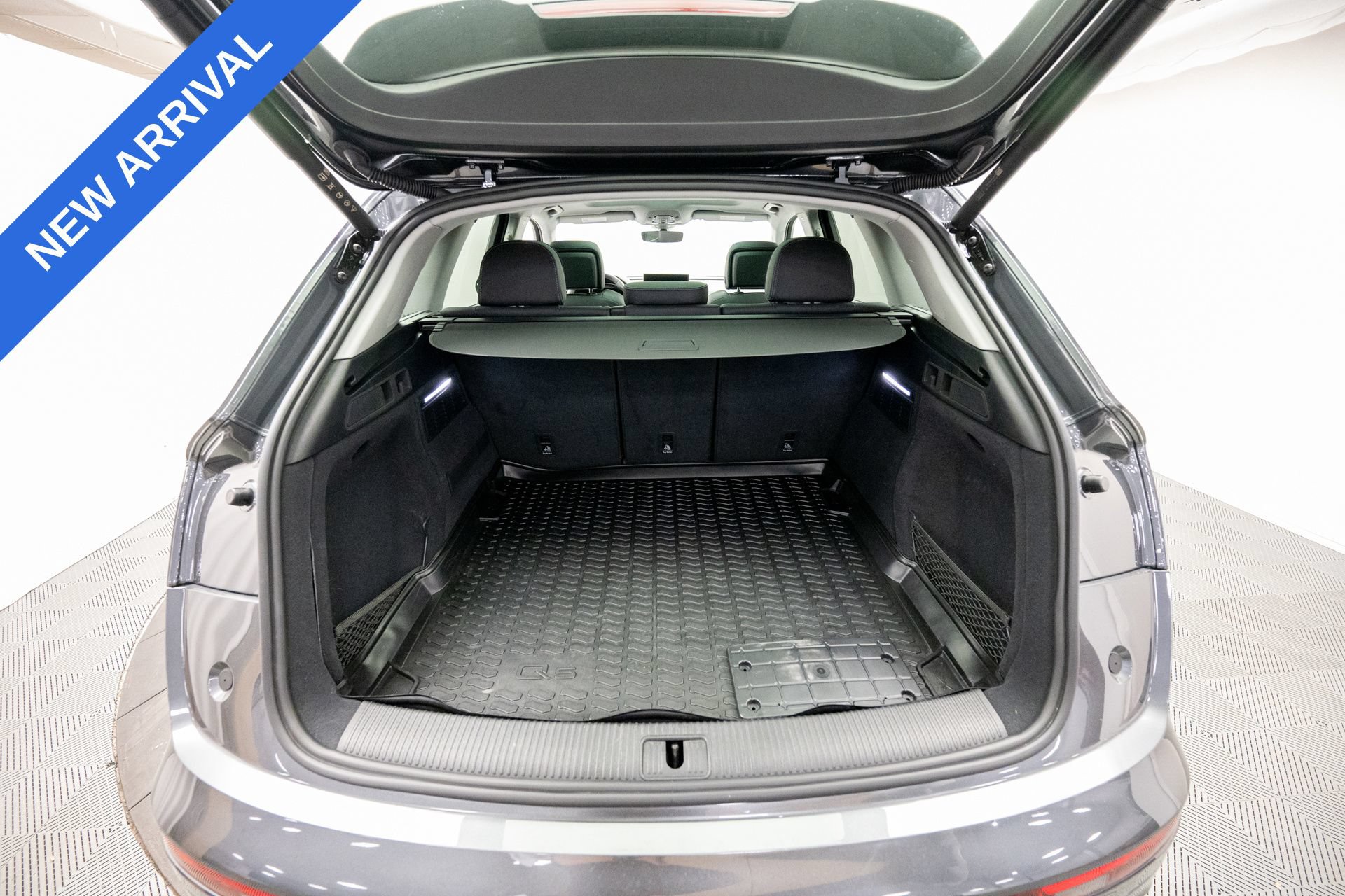 Used 2023 Audi Q5 2.0T Prestige AWD/4WD image 35