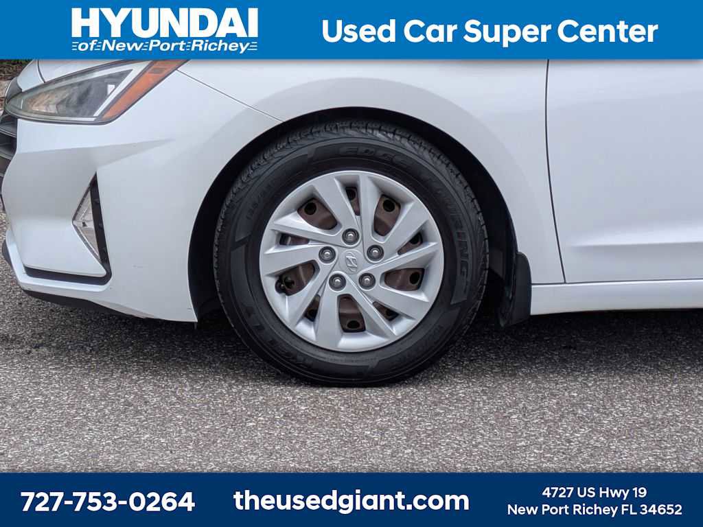 Used 2020 Hyundai Elantra SE w/ Cargo Package (C1) FWD image 10