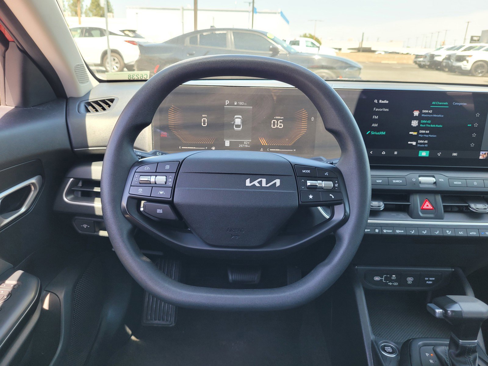 Used 2025 Kia K4 LXS FWD image 16