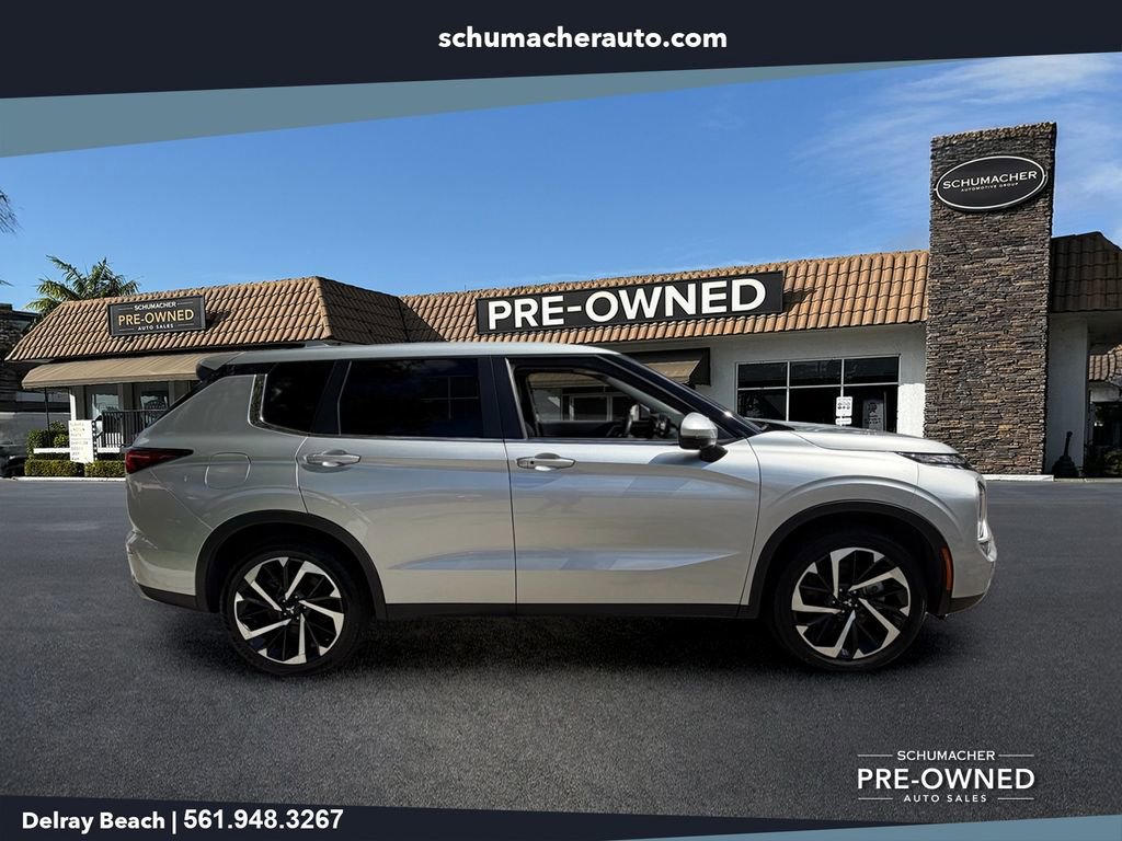 Used 2024 Mitsubishi Outlander FWD image 8