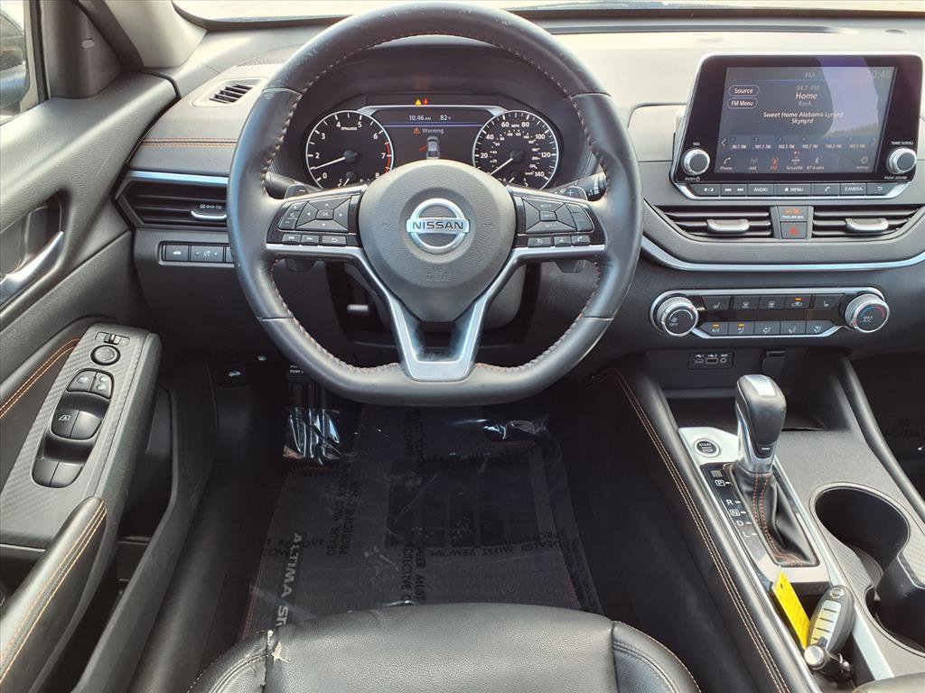 Used 2019 Nissan Altima 2.5 SR w/ SR Premium Package image 3