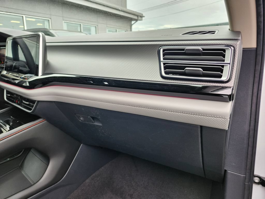 New 2026 Volkswagen Atlas Peak Edition AWD/4WD image 13