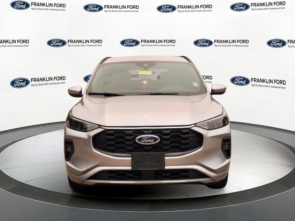 Used 2023 Ford Escape ST-Line Select AWD/4WD image 8